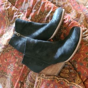 KORK-EASE Black Suede Bootie Size 7.5M